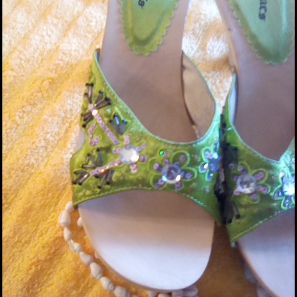 Paris Blue's shoes - Picture 4 of 7